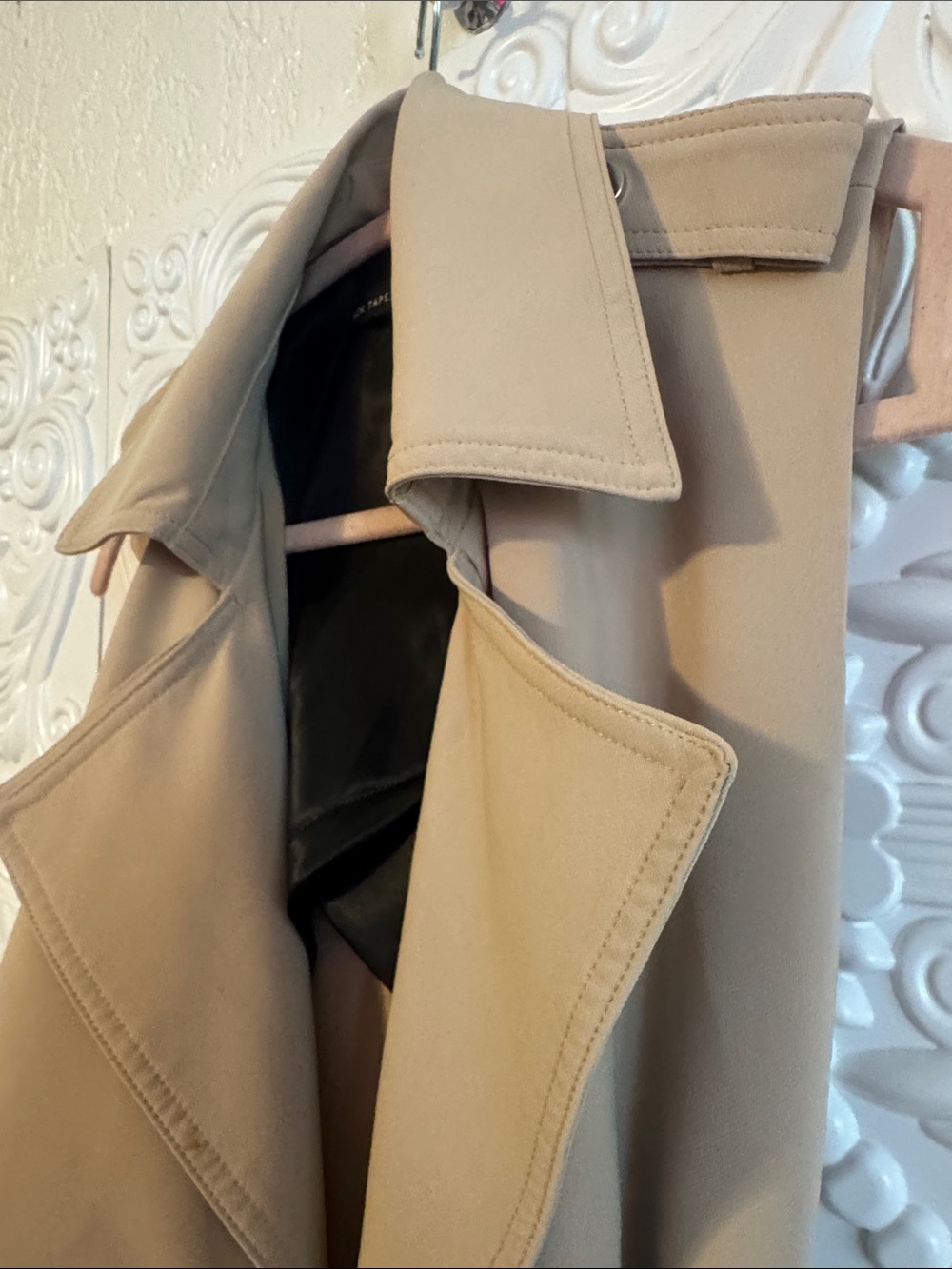 Black Tape_ Tan Sleeveless Trench Coat Blazer - Picture 2 of 5